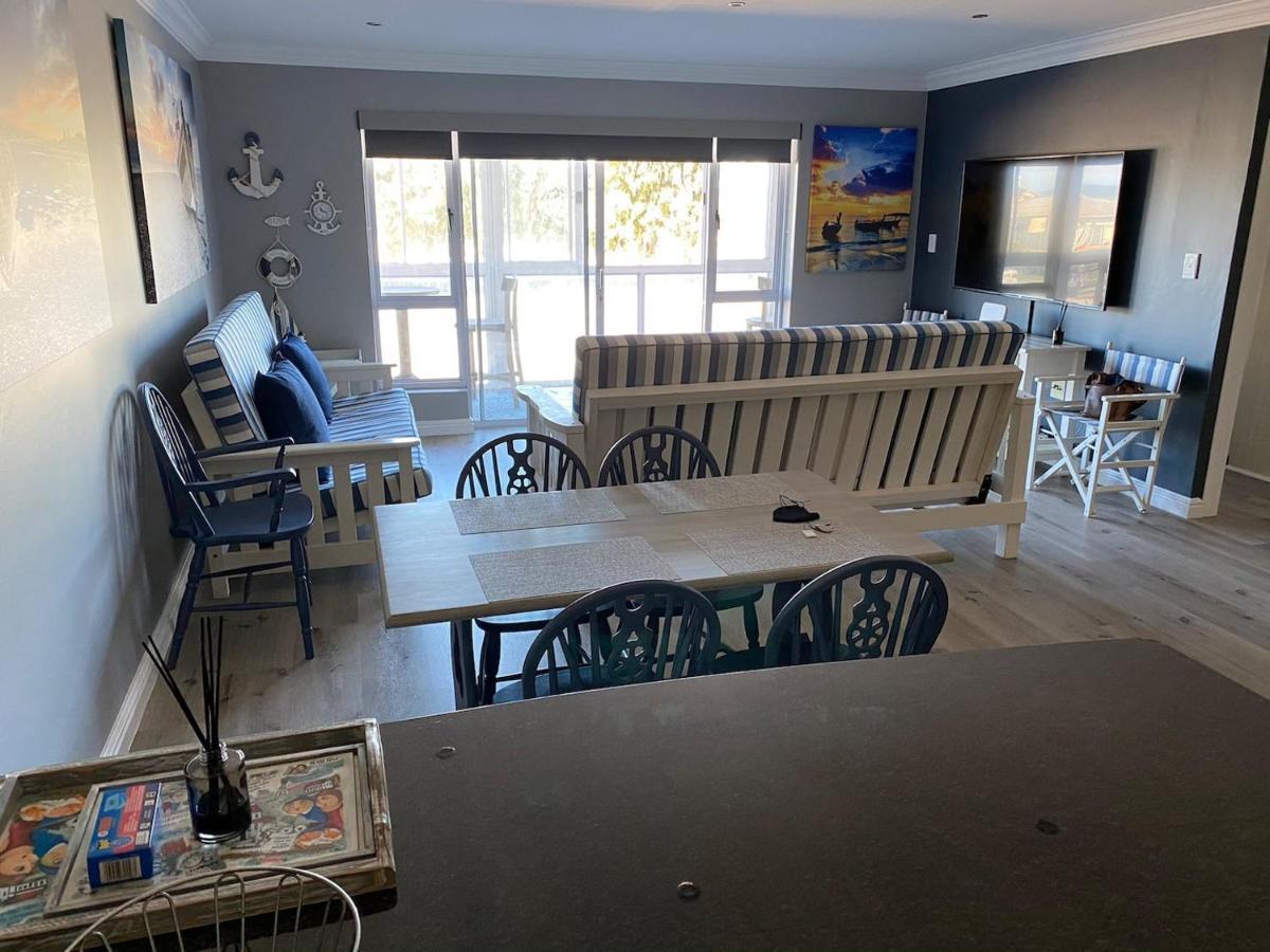 Modern Apartment Walking Distance To Main Beach Restaurants And Other Amenities Jeffreys Bay Exteriör bild